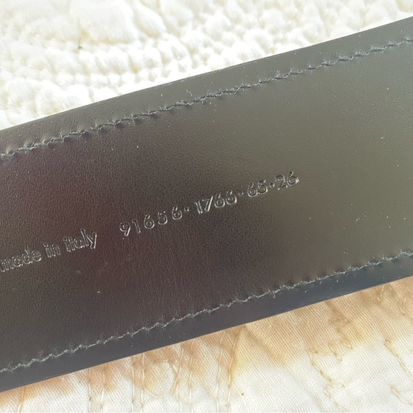 Yves Saint Laurent black leather buckle belt - Picture 6 of 7